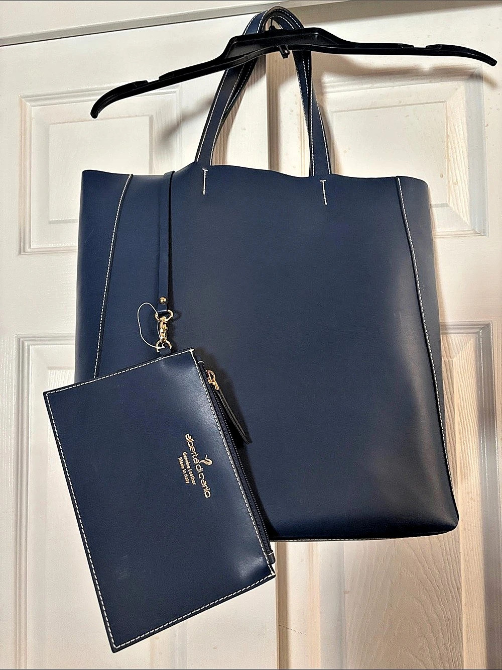 Alberta dedicanionew york Blue Tote with Matching Pouch Like New